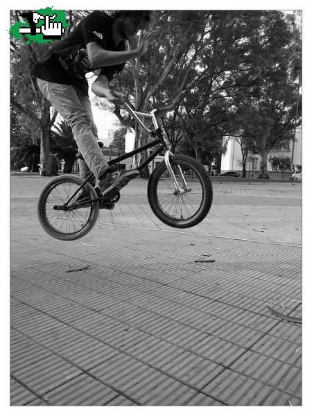barspin , no es lindo pero me gusta como lo hago ajaj 