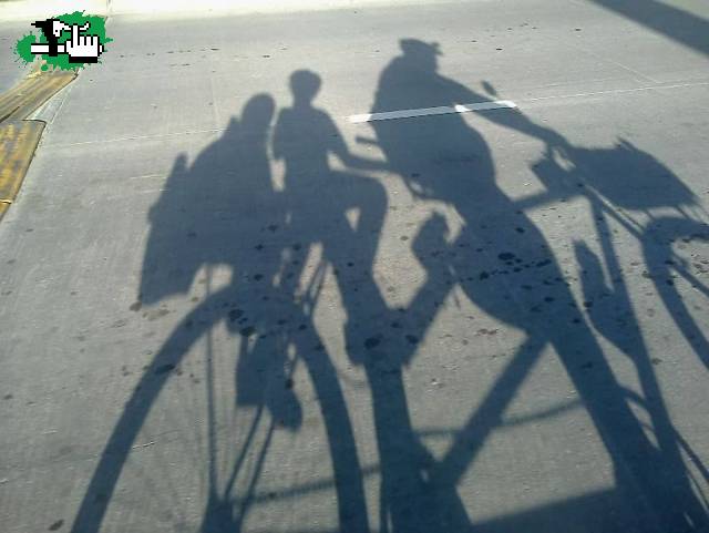 sombras de una salida en flia