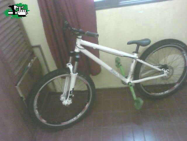 aparesio en mi piesa