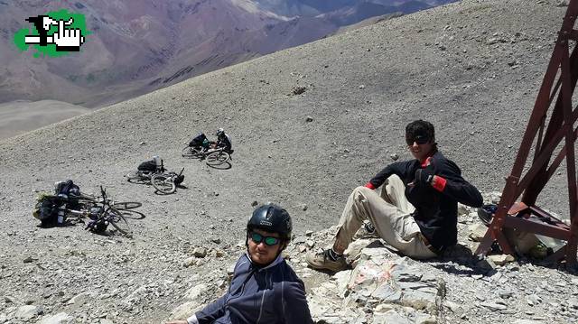 CRUCE DE LOS ANDES POR PORTILLO DE PIUQUENES 2014 EN BICI PARTE 1