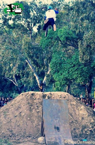 superman seat grab