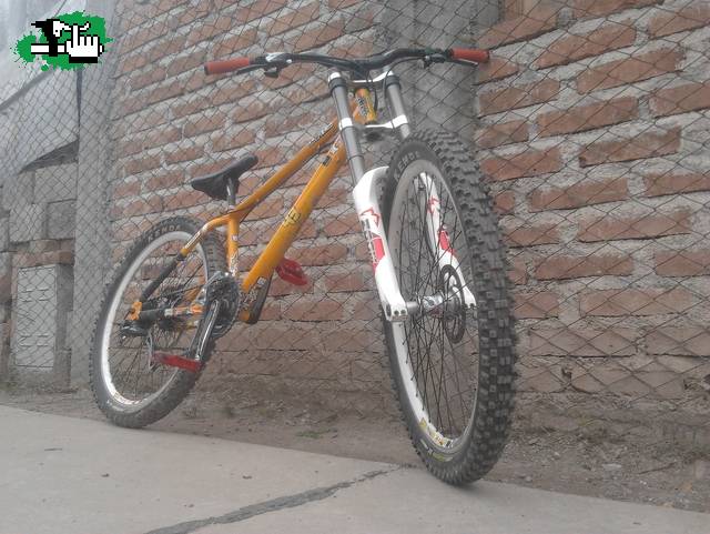 Demonio Rigido . . . en Salta, Salta, Argentina