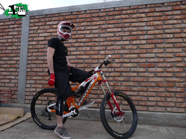 MI ZENITH SAKA EQUIPE 