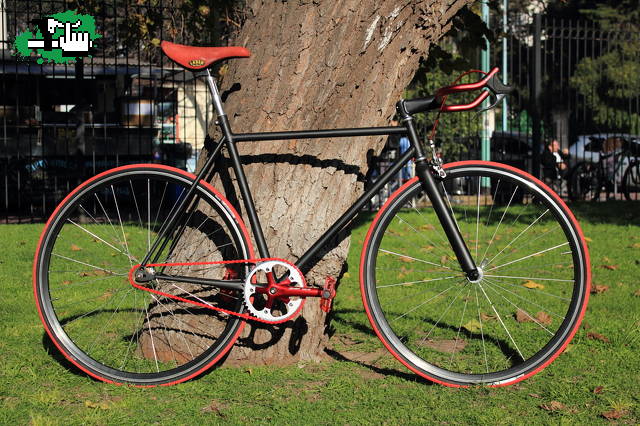 Bicicletas de ruta y pista Fixie black red