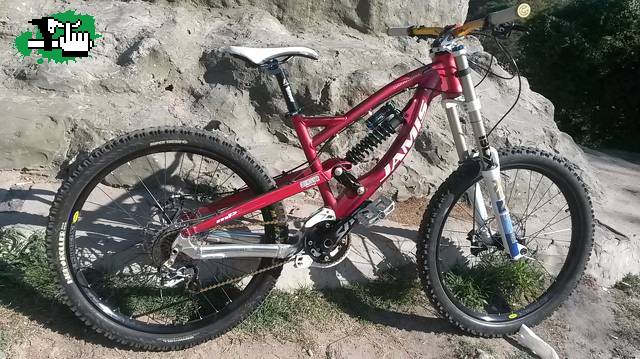 Jamis dakar bam 2 2012 usada Bicicleta en Venta BTT