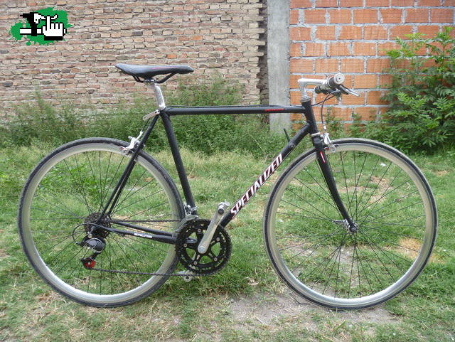 je je adivinen quien esta de vuelta