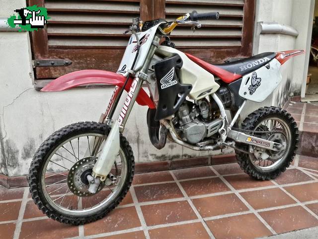 Permuto moto Honda CR por DH