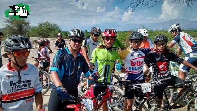 con amigos por correr