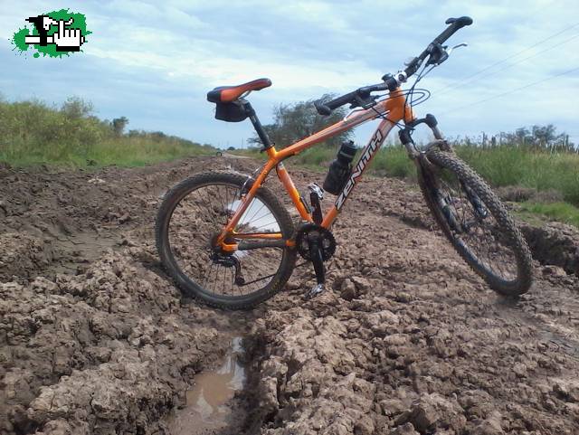 La Z conociendo el barro en , Santa Fe, Argentina