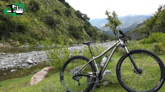 San Luis, Nogol, rio arriba en San Luis, San Luis, Argentina