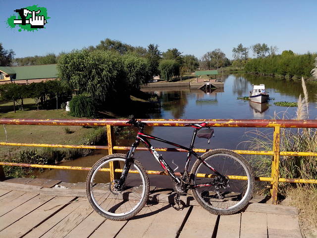 Rodando por la costa del lujan