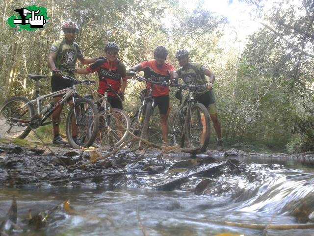 senderos en el parque Pereyra