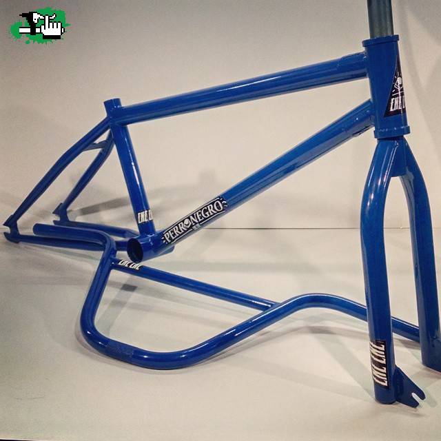 PERRO NEGRO X ENE ENE BIKES