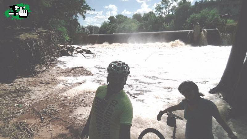 VIDEO ,GLADIADORES CAMINO A LA CASCADA