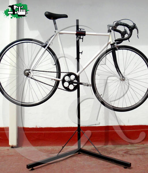 Parece imposible derribarlo”: el caballete para reparar la bicicleta más  vendido en  - Showroom