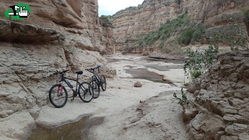 En Bici por el Desierto de la Huayquerías (San Carlos Mendoza)