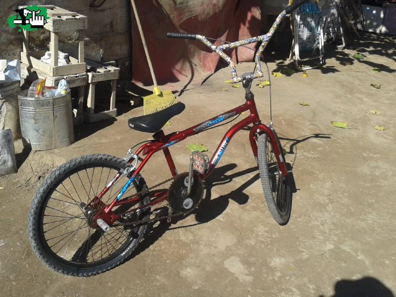 Alguien sabe cual es la verdadera marca de esta bici?? es mia la restaure de cero aun tiene detalles