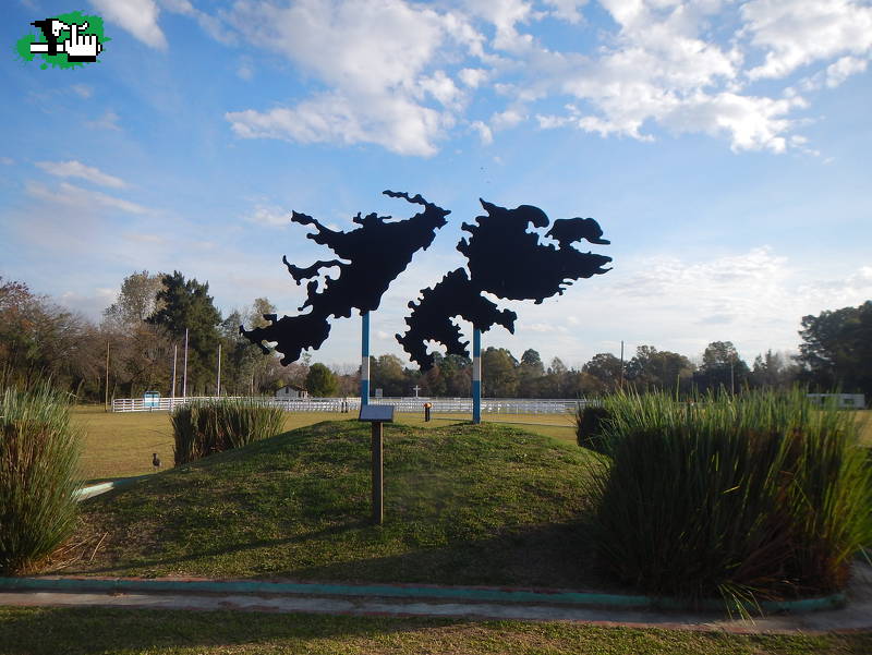 CENOTAFIO MALVINAS & CAMPOS DE POLO (Pilar y Gral. Rodriguez)