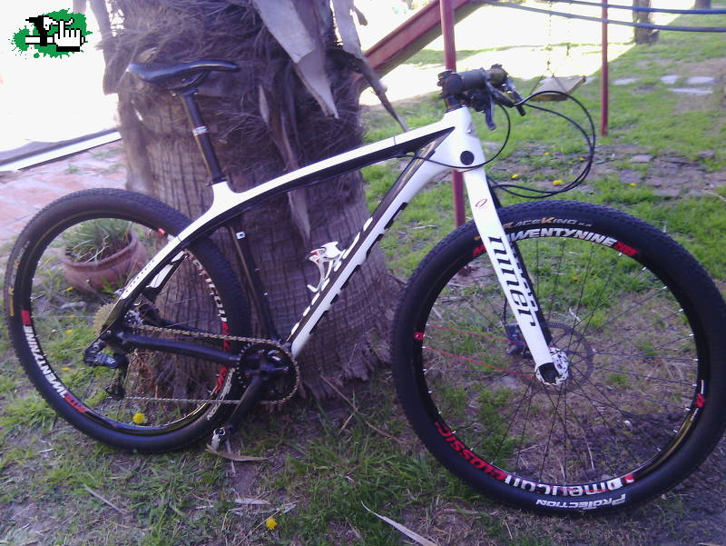 VENDO O PERMUTO NINER CARBONO TALLE L