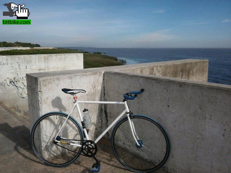 Fixie en Costanera Hudson