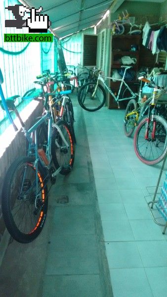 Si me compro otra bicicleta ms creo que me ragan de casa!