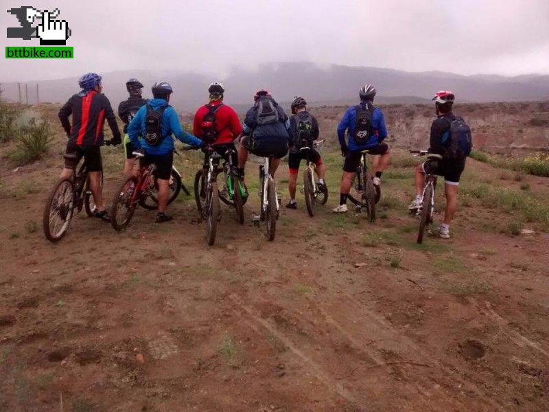 Hermoso dia para pedalear con el grupo