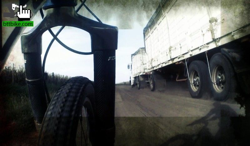 Pasando camiones (VIDEO)