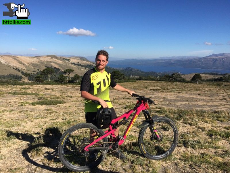 Una vuelta por el Volcán Batea Mahuida - Neuquen