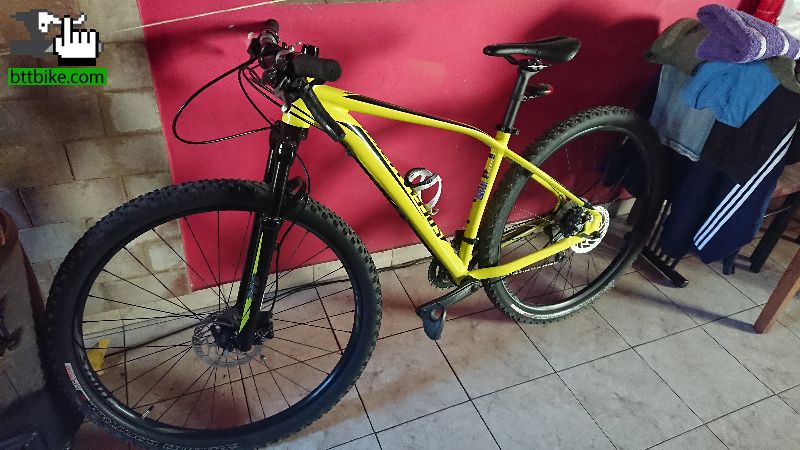 Specialized rockhopper 2017 con axesorios