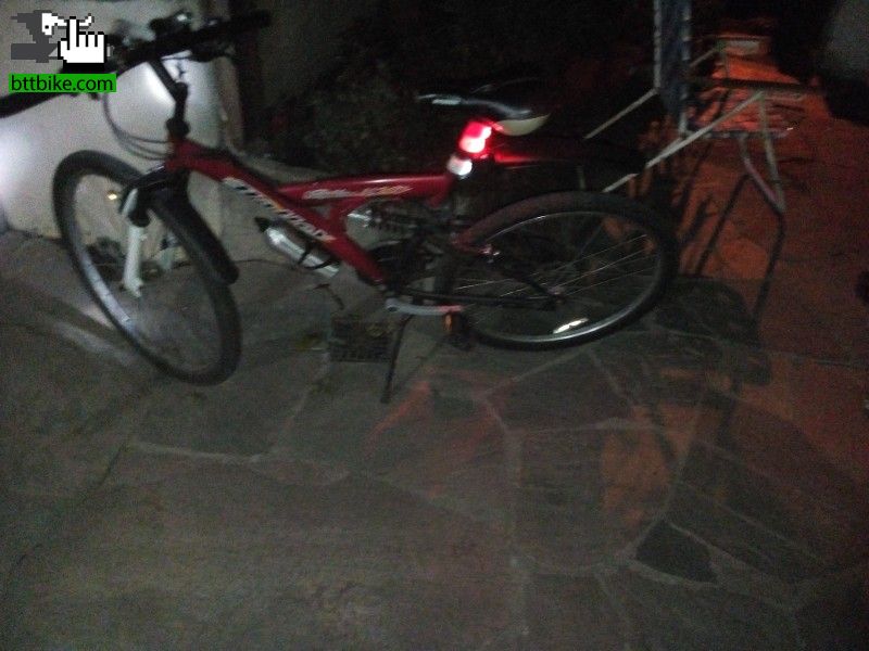 esta foto la saque un dia que viene de noche con la bici ah Estoy buscando algn compaero o compae