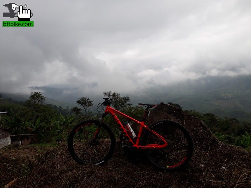 Pedaleando por Belnde Umbra Colombia