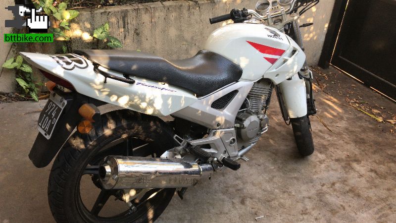 Moto Honda Twister 250