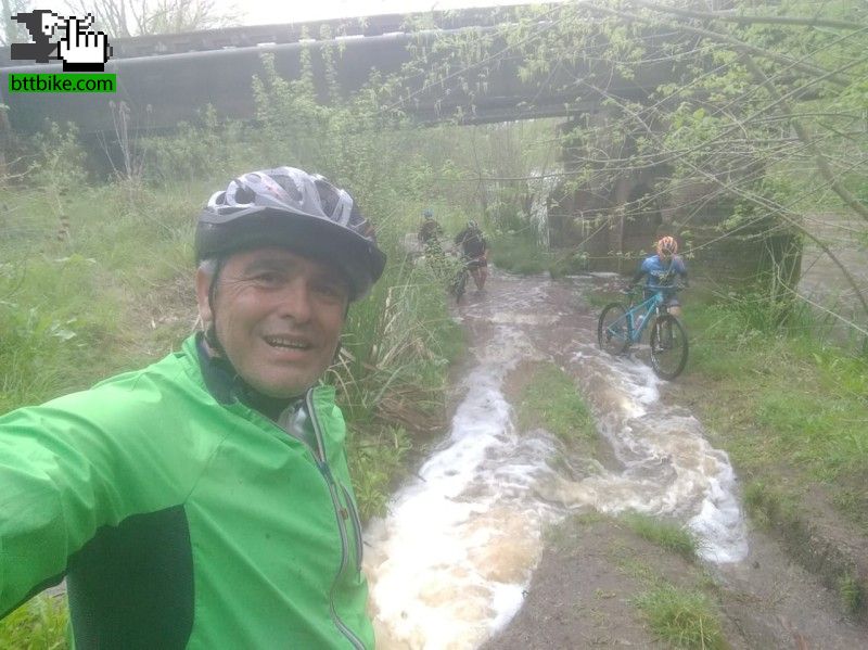 Un poco de MTB y agua 