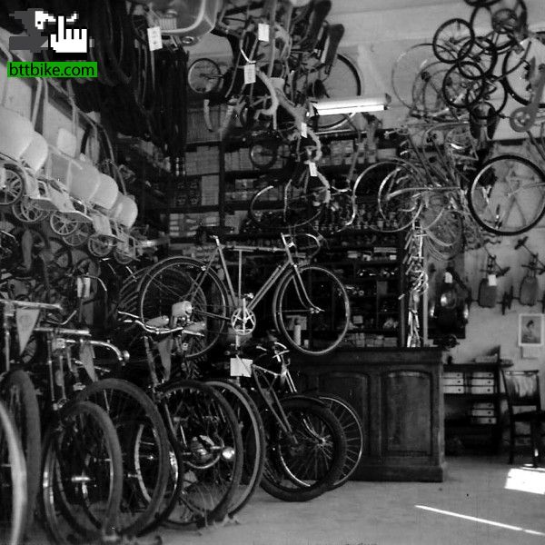 Bicicleteria Canaglia cumple 80 años