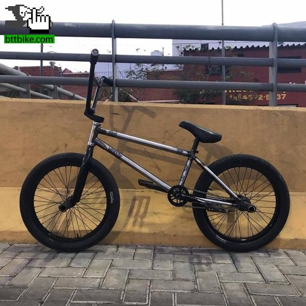 CUSTOM FRAME