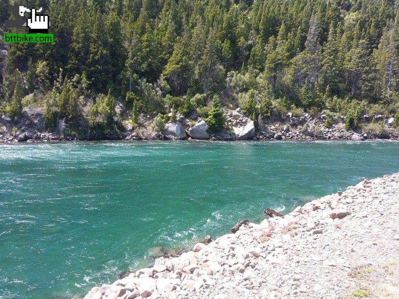 Recorriendo trevelin y la represa de futaleufu 