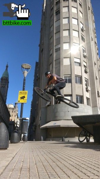 tabletop en edificio cavanagh