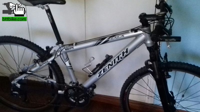 Permuto MTB Zenith Sala rod. 26, horquilla Rock Shox Recon Silver y ruedas Alexrims rod. 29 por MTB 