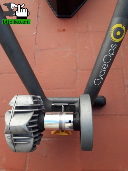 Rodillo Cycle Ops Fluid 2 usada en Venta - BTT