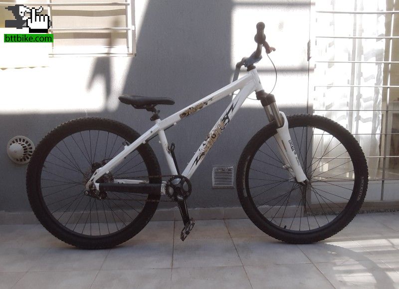 Scott Voltage YZ-1