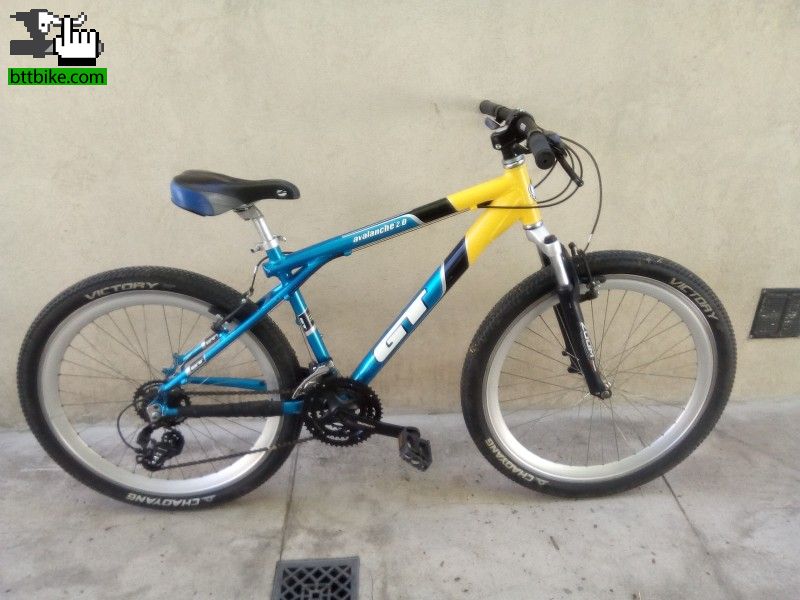 Bicicleta GT Avalanche 2.0