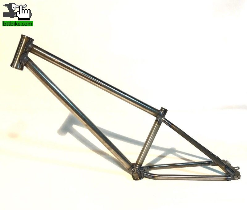 MTB DIRT FREESTYLE R26