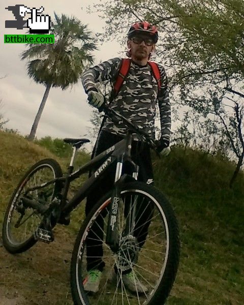 SkinRed Army - Tarde de MTB