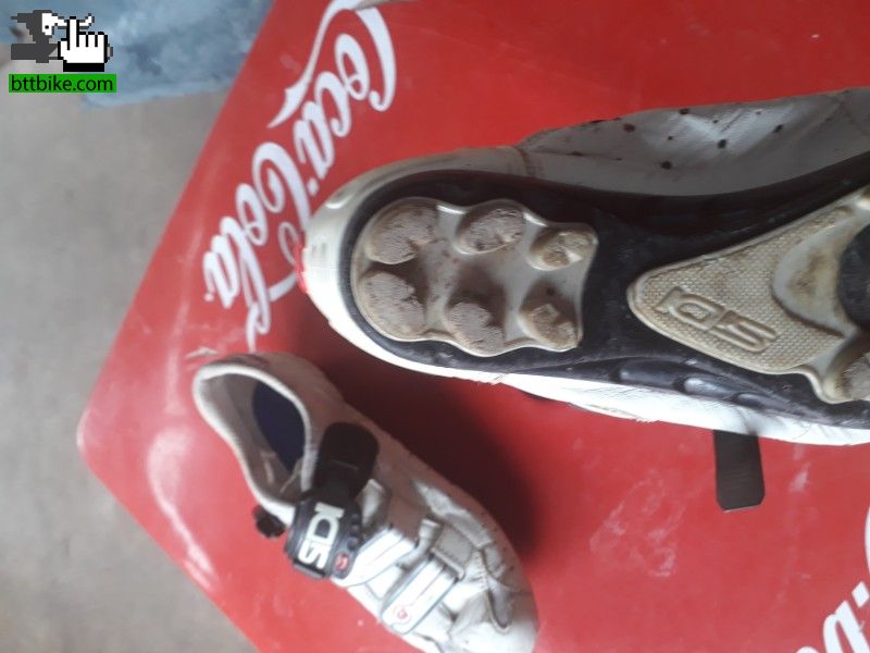 Vendo zapatos de ciclismo 