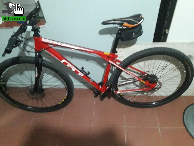 Vendo gt karakoram 3.0 biplato piñon de 10 muy buen estado 