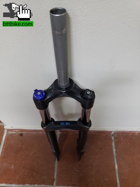 Rock shox XC30 29" Eje 9mm Poste recto 18cm usada en Venta -