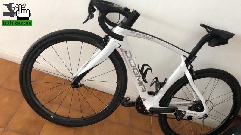 BICI PINARELLO ROBADA DICIEMBRE 2021