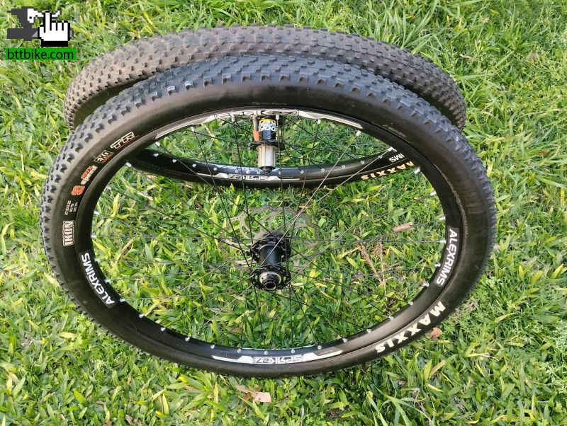 RUEDAS Alexrims Sprk 2.0 tubeless /XT /NUKEPROOF 27,5 de foxy2007 Ruedas, Cubiertas, Llantas RUEDAS Alexrims Sprk 2.0 tubeless /XT /NUKEPROOF 27,5