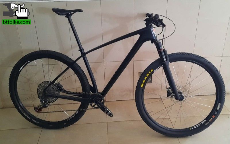 MTB 29" de Carbono T1000 Talle L Excelente estado y buenos componentes de tatoeoy XC Cross Country MTB 29" de Carbono T1000 Talle L Excelente estado y buenos componentes