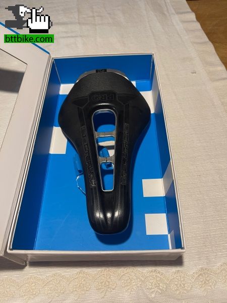 Asiento Pro Steathe Sport 142mm de whram Asiento,Vela,Cierres Asiento Pro Steathe Sport 142mm